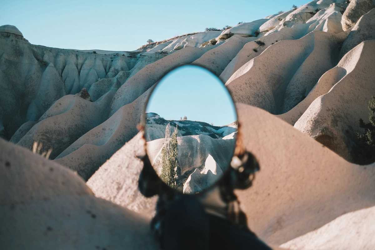 Use Guided Imagery to Escape Stress Without Leaving Your Chair